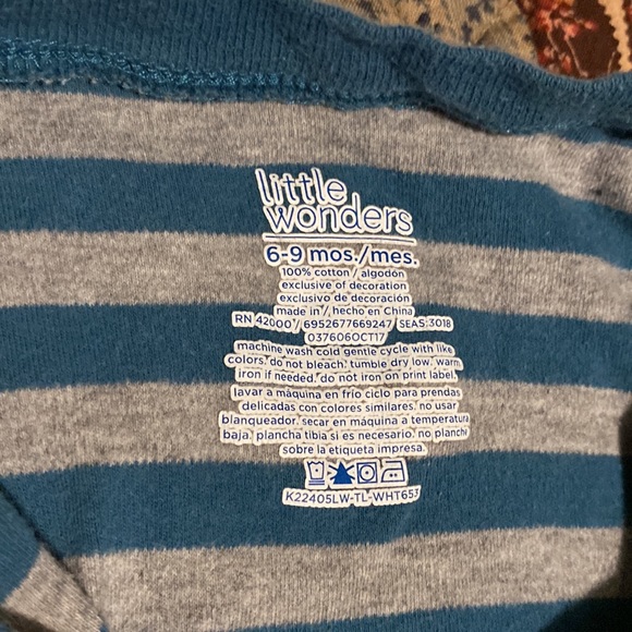 Little wonders 6-9 M onesie zip up - Picture 4 of 5